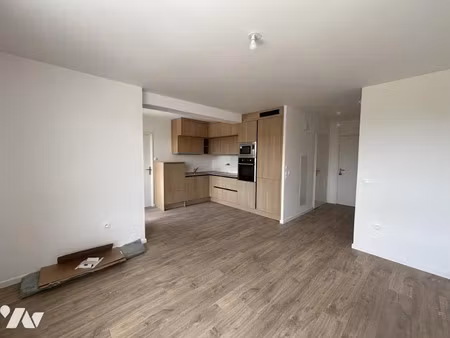 location maison 62.2 m² à amiens (80000)  760 €
