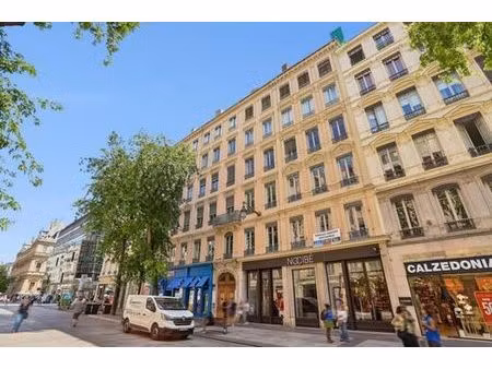 bureau prestigieux de 645 m2 en location - lyon  france