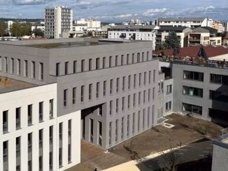 bureau prestigieux de 7156 m2 en location - villeurbanne  auvergne-rhône-alpes