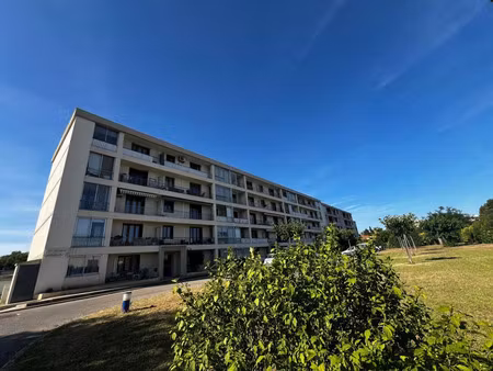 location appartement 3 pièces 74 m² à nîmes (30900)