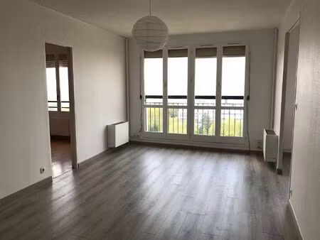 location appartement 2 pièces 49m²