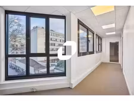 location bureaux clichy 92110 146m²