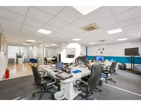 location bureaux 195 m²