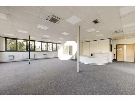 location bureaux 48 m² à 1 419 m²