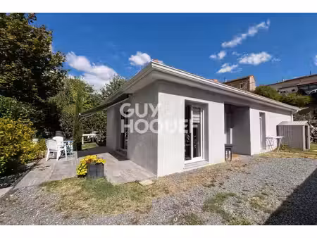 maison de plain-pied 75m² - dpe b - terrain clos - rozier-en-donzy