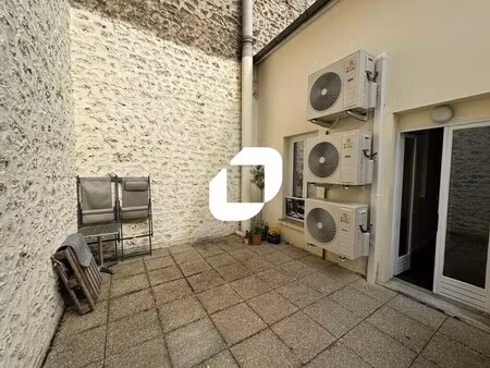 location bureaux 141 m²