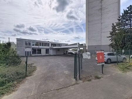 surface commerciale à vendre à avenue minerve 41 forest (vbe49349)
