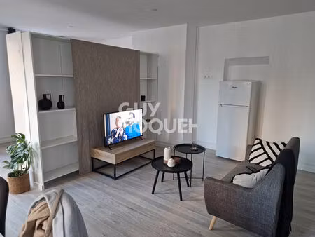 location : appartement studio meublé (40 m²) à louviers