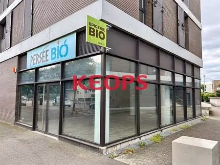 location commerce blagnac 31700 72m²