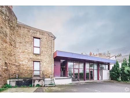 vente commerce nantes 44100 865m²