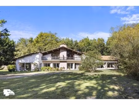 vente maison - 13 pièces - 464 m² - gaillan-en-médoc - (33)