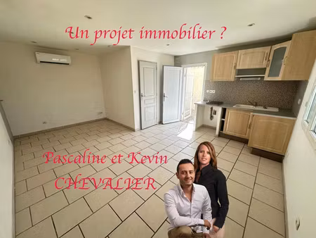 location appartement 1 pièce 33 m² à miramas (13140)