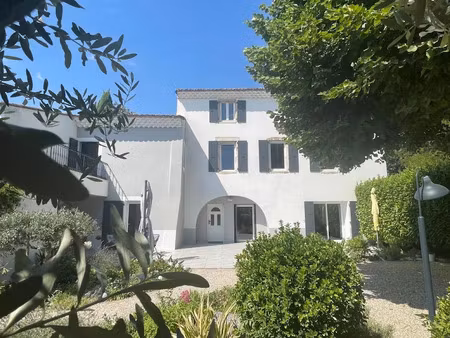 vente ferme 8 pièces 244 m² à montelimar (26200)  497 000 €