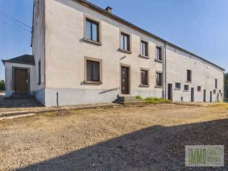charmante ferme ardennaise dans le village de lutremange