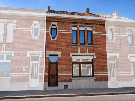 maison à vendre avec terrasse et jardin   pecq (vbe49154)