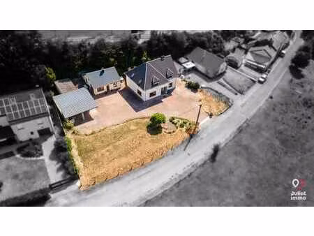 grande maison avec dépendance