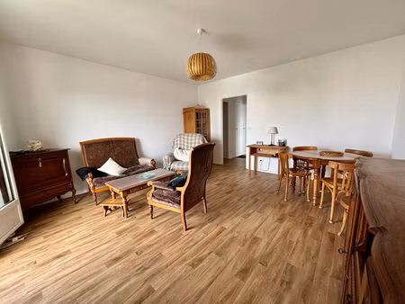 location appartement 2 pièces 55m²