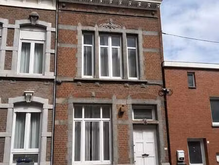 spacieuse maison 4 chambres à proximité du centre de liège