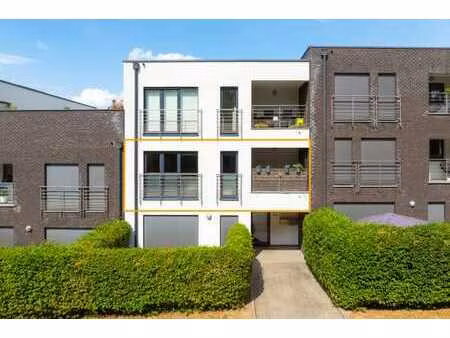 joli appartement 2ch  terrasse et garage à berneau