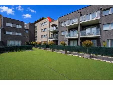 supeberbe appartement 2 ch avec terrasse et parking privatif