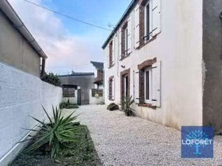 location maison à la roche-sur-yon (85000) : à louer / 72m² la roche-sur-yon
