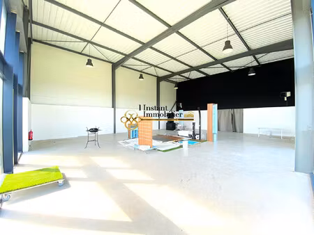 vente local commercial 2 pièces