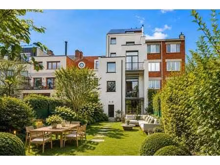 maison unifamiliale à rénover à 2 pas parvis st pierre