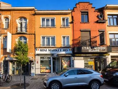 immeuble mixte : commerce + 2 logements