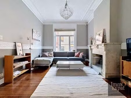 rue charles degroux : maison de 5 chambres avec terrasse et