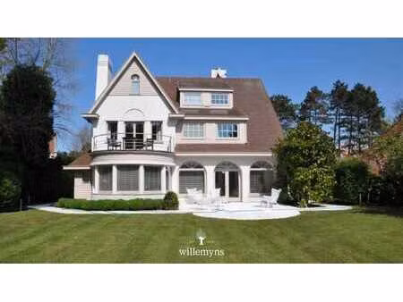 villa de prestige  proche de l'église des dominicains ....