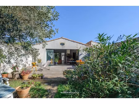 vente maison 5 pièces 125 m² à la couarde-sur-mer (17670)  880 000 €