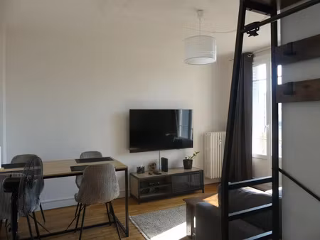 vente appartement 2 pièces 42 m² à bourgoin-jallieu (38300)  99 000 €