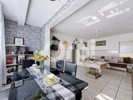 vente appartement 4 pièces 83.64 m² à montereau-fault-yonne (77130)  95 000 €