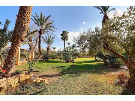 vente villa 9 pièces 400 m² à mont-de-marsan (40000)  1 300 000 €