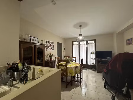 vente appartement 3 pièces 44.08 m² à trets (13530)  132 000 €
