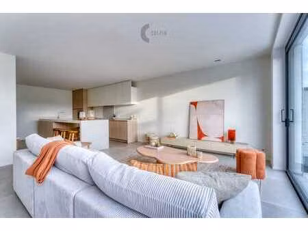 ben maison neuve à proximité de la zeedijk !