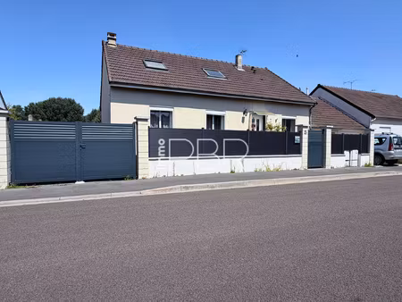 maison t7 avec garage et jardin