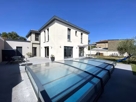 vente maison 8 pièces 220 m² porte des pierres dorées (69400)