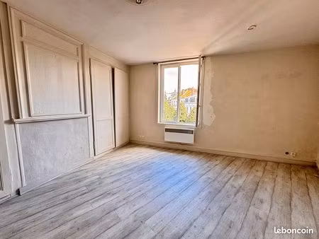 studio 1 pièce 22 m²