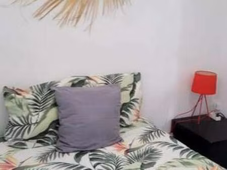 location appartement 2 pièces meublé à arles (13104) : à louer 2 pièces meublé / 28m² arle