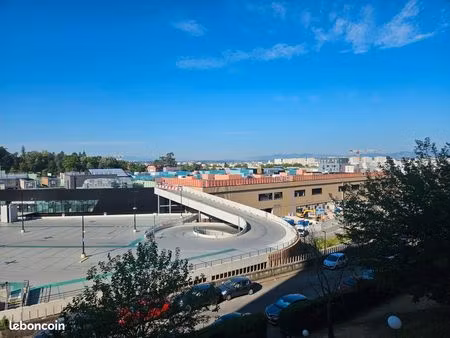 t3 bron proximité métro