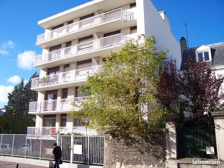 studio 1 pièce 25 m²