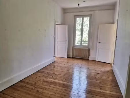 appartement 3 pièces 57 m²