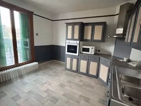 appartement 6 pièces 64 m²