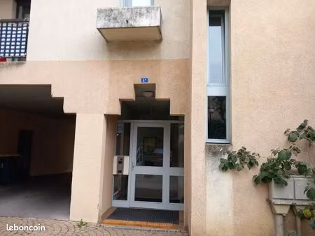 appartement 3 pièces 84 m²