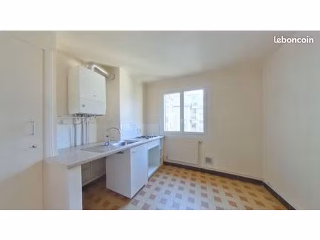 appartement 2 pièces 61 m²
