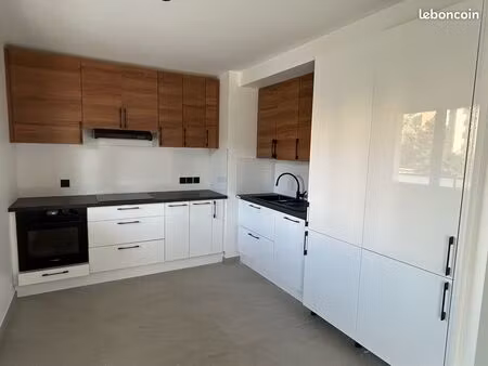 loue t4  neuf  1er locataire  très belles prestations