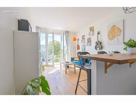 appartement montreuil t2 avec balcon