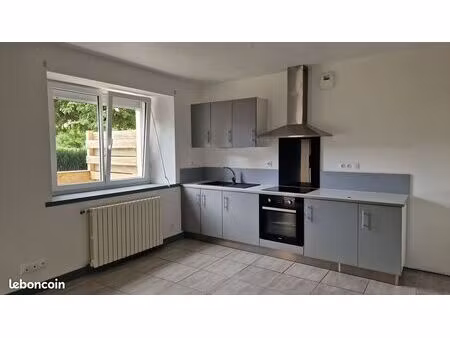 appartement à louer entièrement rénové