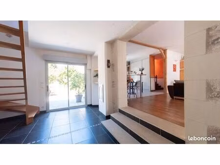 jolie maison 5 pièces meublée 142 m2 strasbourg / prébendes